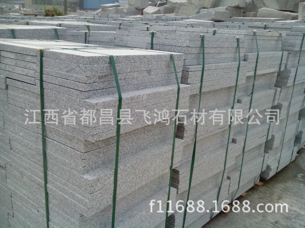 九江G603芝麻白花崗巖在園林鋪裝中的應用與荔枝面噴砂加工工藝